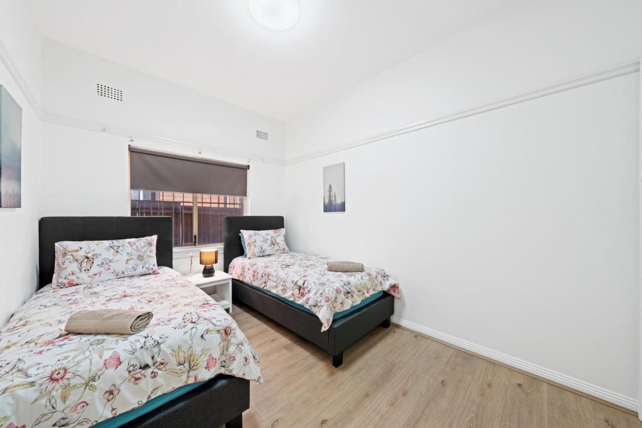Burwood New 2 Bedroom 2 Bath Apt Free Parking Сідней Екстер'єр фото